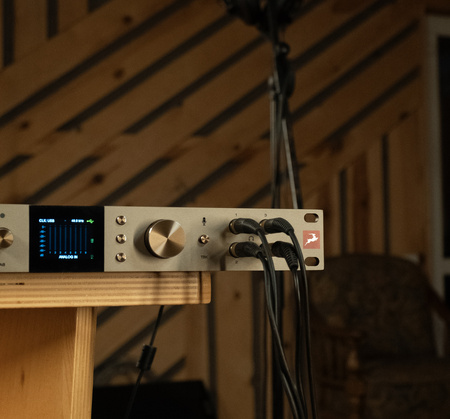 Antelope Audio Discrete 8 Oryx Synergy Core